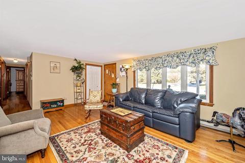 1735 Bollinger Rd, Westminster, MD 21157 photo 7