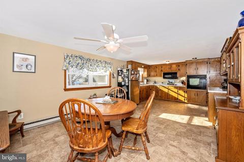 1735 Bollinger Rd, Westminster, MD 21157 photo 11