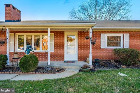 1735 Bollinger Rd, Westminster, MD 21157 photo 2