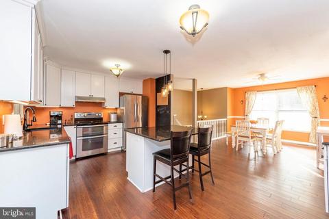 284 Rawhide Dr, Westminster, MD 21157 photo 5