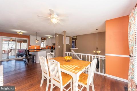 284 Rawhide Dr, Westminster, MD 21157 photo 2