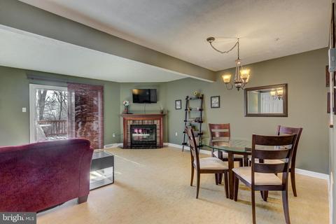 4721 Barbed Ct, Hampstead, MD 21074 photo 9
