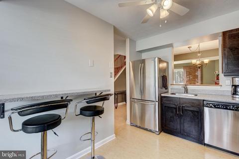 4721 Barbed Ct, Hampstead, MD 21074 photo 8