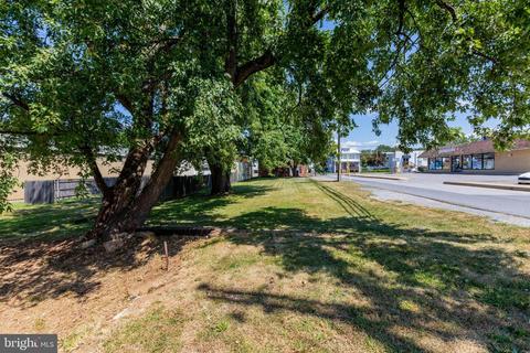 268 E Green St, Westminster, MD 21157 photo 9