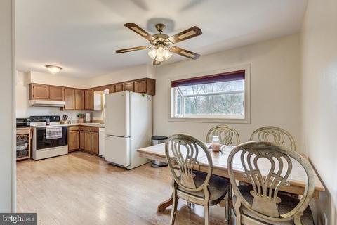 1202 Northbrook Dr, Hampstead, MD 21074 photo 6