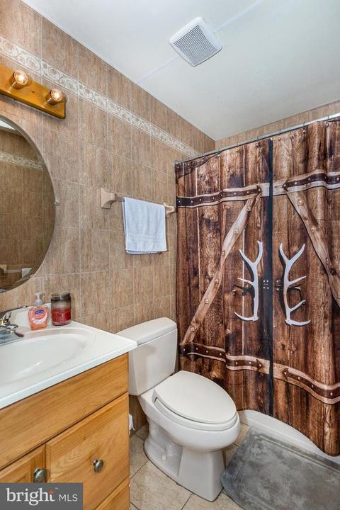 1202 Northbrook Dr, Hampstead, MD 21074 photo 12