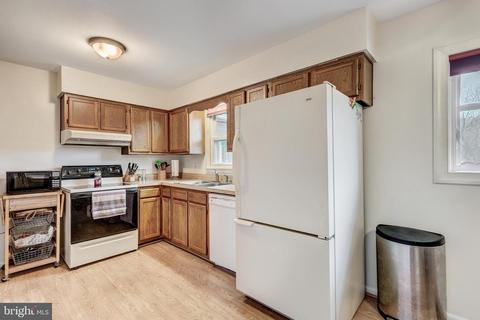1202 Northbrook Dr, Hampstead, MD 21074 photo 8