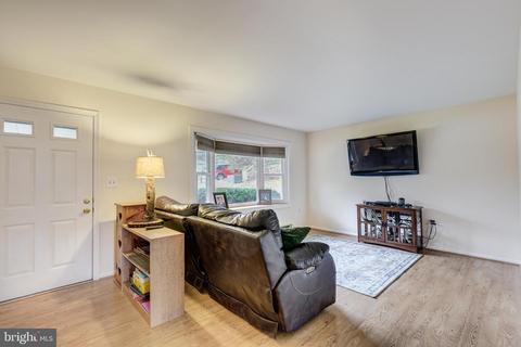 1202 Northbrook Dr, Hampstead, MD 21074 photo 3