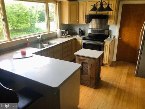 806 David Ave, Westminster, MD 21157 photo 11