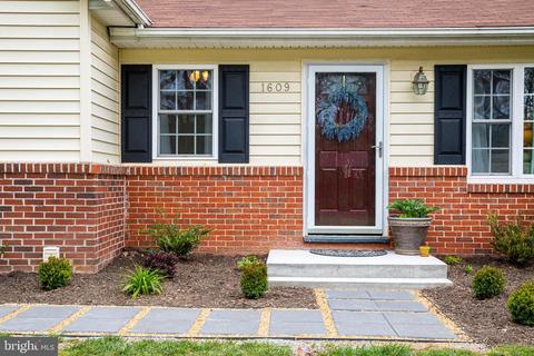 1609 Exeter Rd, Westminster, MD 21157 photo 3