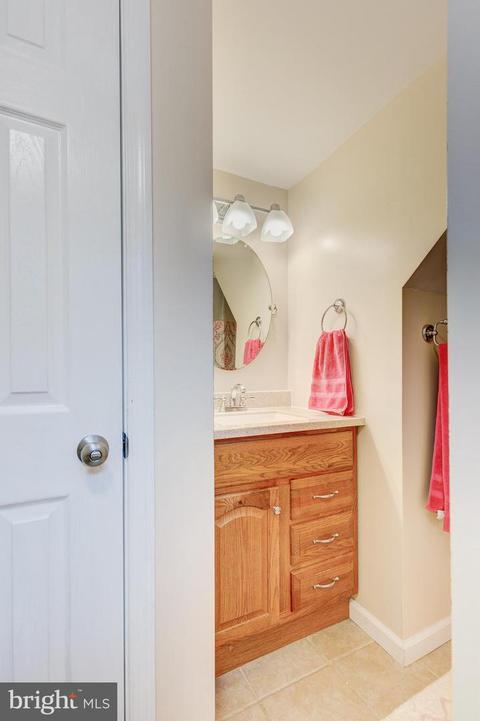 308 College Ave, New Windsor, MD 21776 photo 29