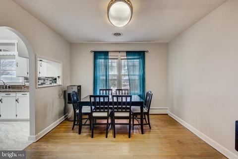308 College Ave, New Windsor, MD 21776 photo 10