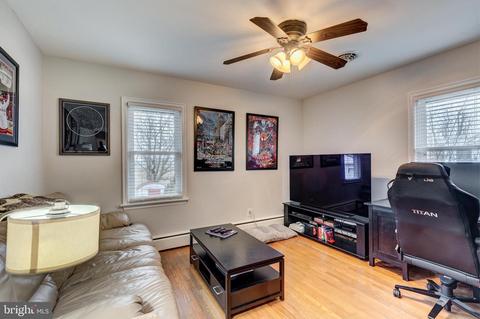 308 College Ave, New Windsor, MD 21776 photo 17