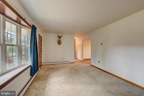 756 Stone Rd, Westminster, MD 21158 photo 3