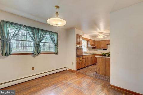 756 Stone Rd, Westminster, MD 21158 photo 10