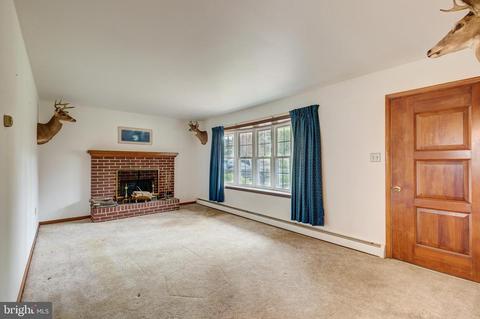 756 Stone Rd, Westminster, MD 21158 photo 4