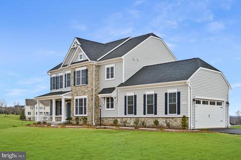 569 Lemmon Rd, Westminster, MD 21157 photo 2