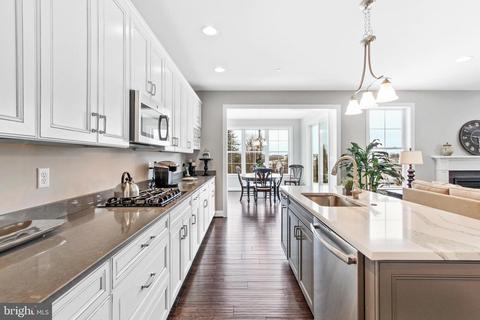 569 Lemmon Rd, Westminster, MD 21157 photo 3