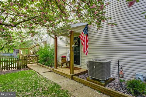 688 Windsor Dr, Westminster, MD 21158 photo 6
