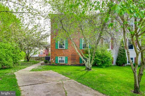 688 Windsor Dr, Westminster, MD 21158 photo 5