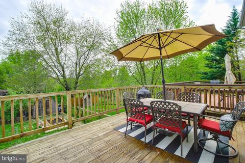 688 Windsor Dr, Westminster, MD 21158 photo 4