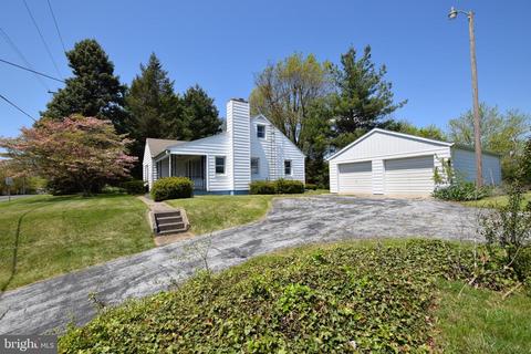 162 Hook Rd, Westminster, MD 21157 photo 3