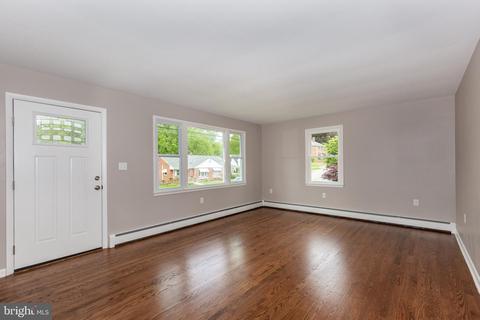 32 Chase St, Westminster, MD 21157 photo 4