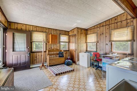 309 E Baltimore St, Taneytown, MD 21787 photo 18