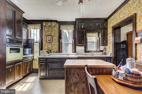 309 E Baltimore St, Taneytown, MD 21787 photo 11