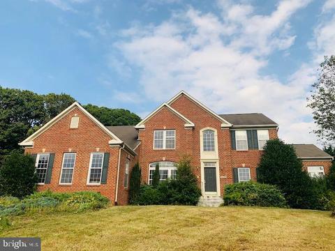 2251 Comanche Dr, Westminster, MD 21157 photo 2