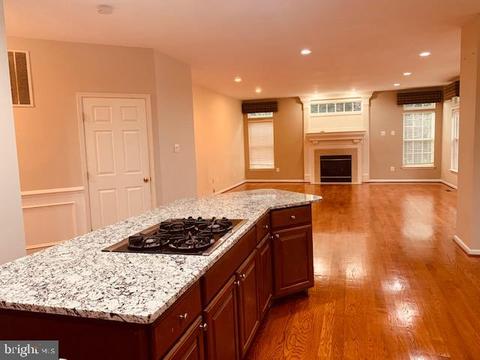 2251 Comanche Dr, Westminster, MD 21157 photo 5
