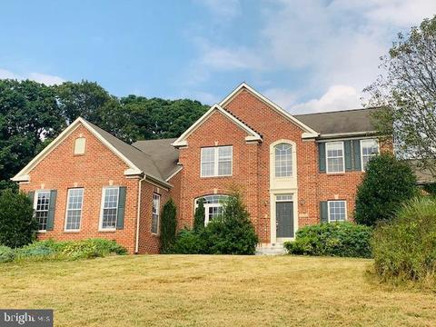 2251 Comanche Dr, Westminster, MD 21157 photo 1