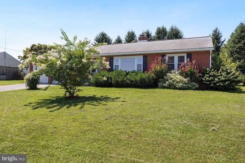 902 Clearview Ave, Hampstead, MD 21074 photo 1