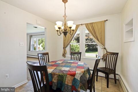 902 Clearview Ave, Hampstead, MD 21074 photo 9