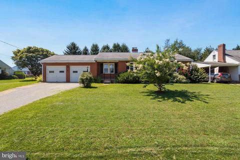 902 Clearview Ave, Hampstead, MD 21074 photo 3