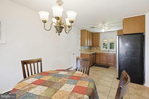 902 Clearview Ave, Hampstead, MD 21074 photo 8