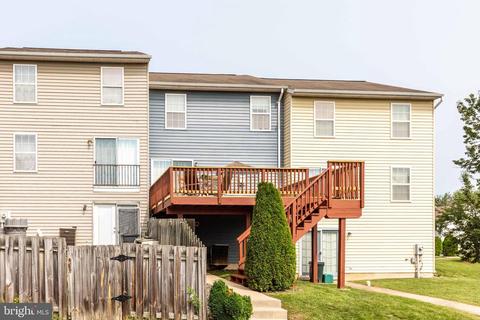 643 Windsor Dr, Westminster, MD 21158 photo 2