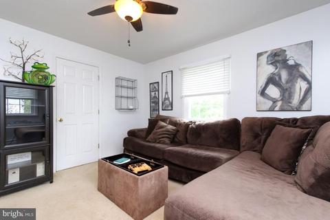 53 Sullivan Rd, Westminster, MD 21157 photo 9