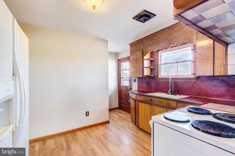 802 S Main St, Hampstead, MD 21074 photo 13
