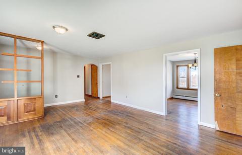 802 S Main St, Hampstead, MD 21074 photo 9