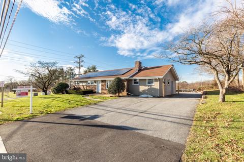802 S Main St, Hampstead, MD 21074 photo 5