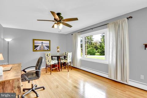 1028 Highfield Dr, Hampstead, MD 21074 photo 8