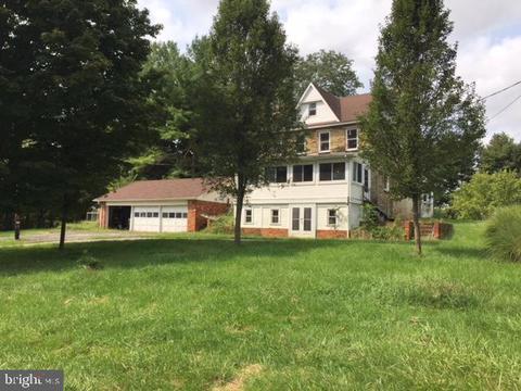 2070 Carousel Dr, Westminster, MD 21157 photo 5