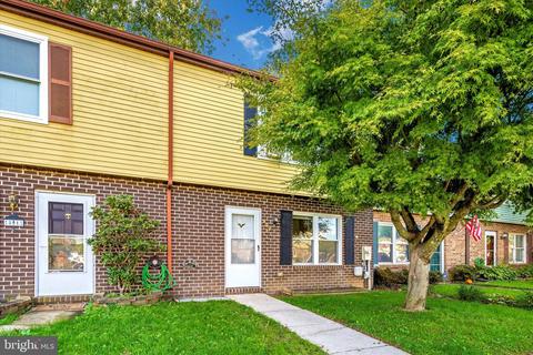 803 Ewing Dr, Westminster, MD 21158 photo 3