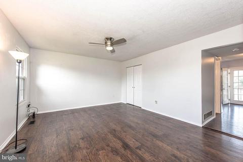754 Windsor Dr, Westminster, MD 21158 photo 9