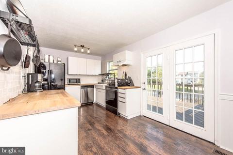 754 Windsor Dr, Westminster, MD 21158 photo 12