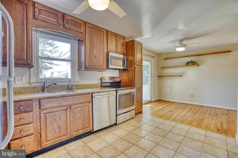 3717 Sue Dan Dr, Hampstead, MD 21074 photo 17