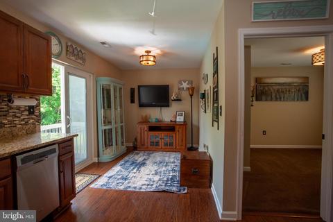 998 Wampler Ln, Westminster, MD 21158 photo 14
