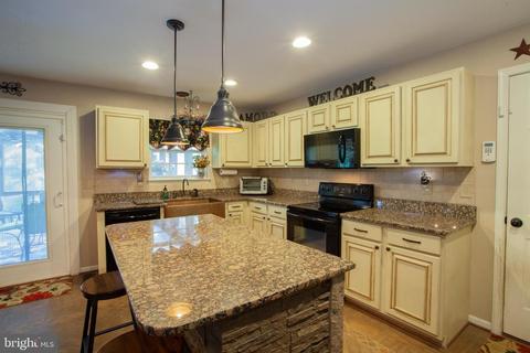 998 Wampler Ln, Westminster, MD 21158 photo 3