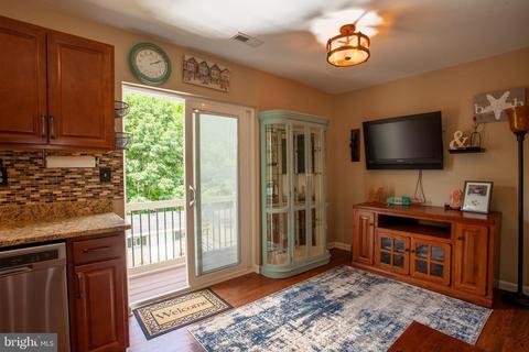 998 Wampler Ln, Westminster, MD 21158 photo 13